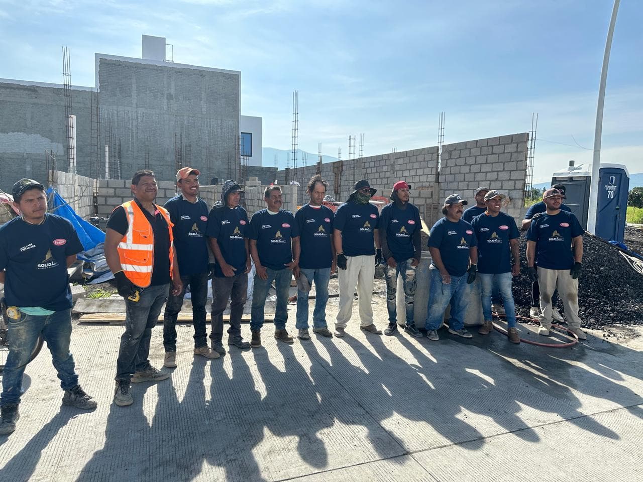 Equipo de Solid Home MX en obra